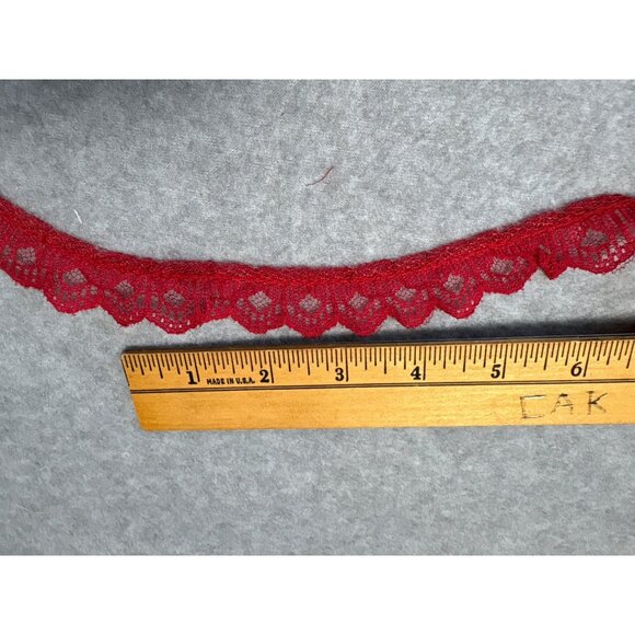 Vintage Red Lace Trim 4 yards long 1" wide Scalloped Edges Nylon Made In USA - Picture 3 of 5